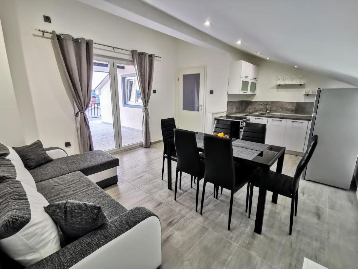 Apartman Krnić Sibenik Bagian luar foto